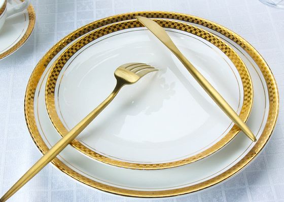 OEM ODM 8.25 Inch Ceramic White Plates With Gold Trim