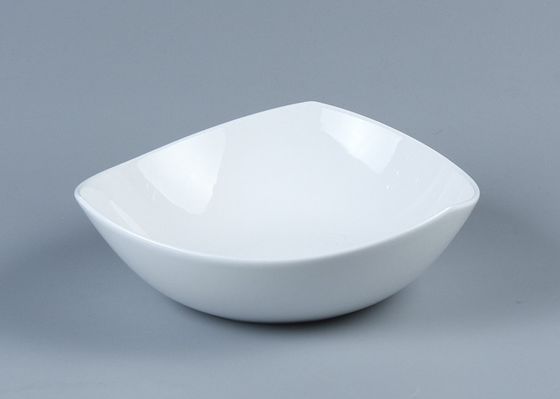 OEM ODM Slow Heat Transfer Triangle Ceramic Bowl Set