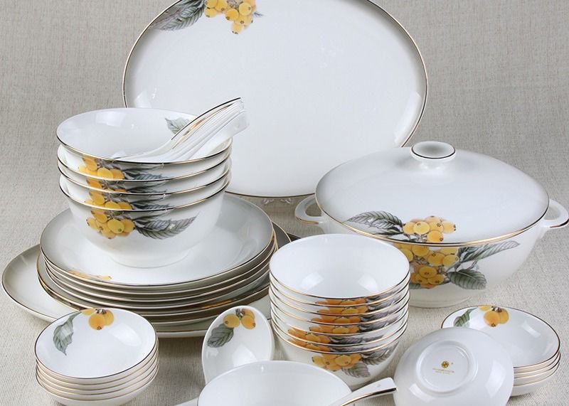 45pc Bone China Dinnerware Set